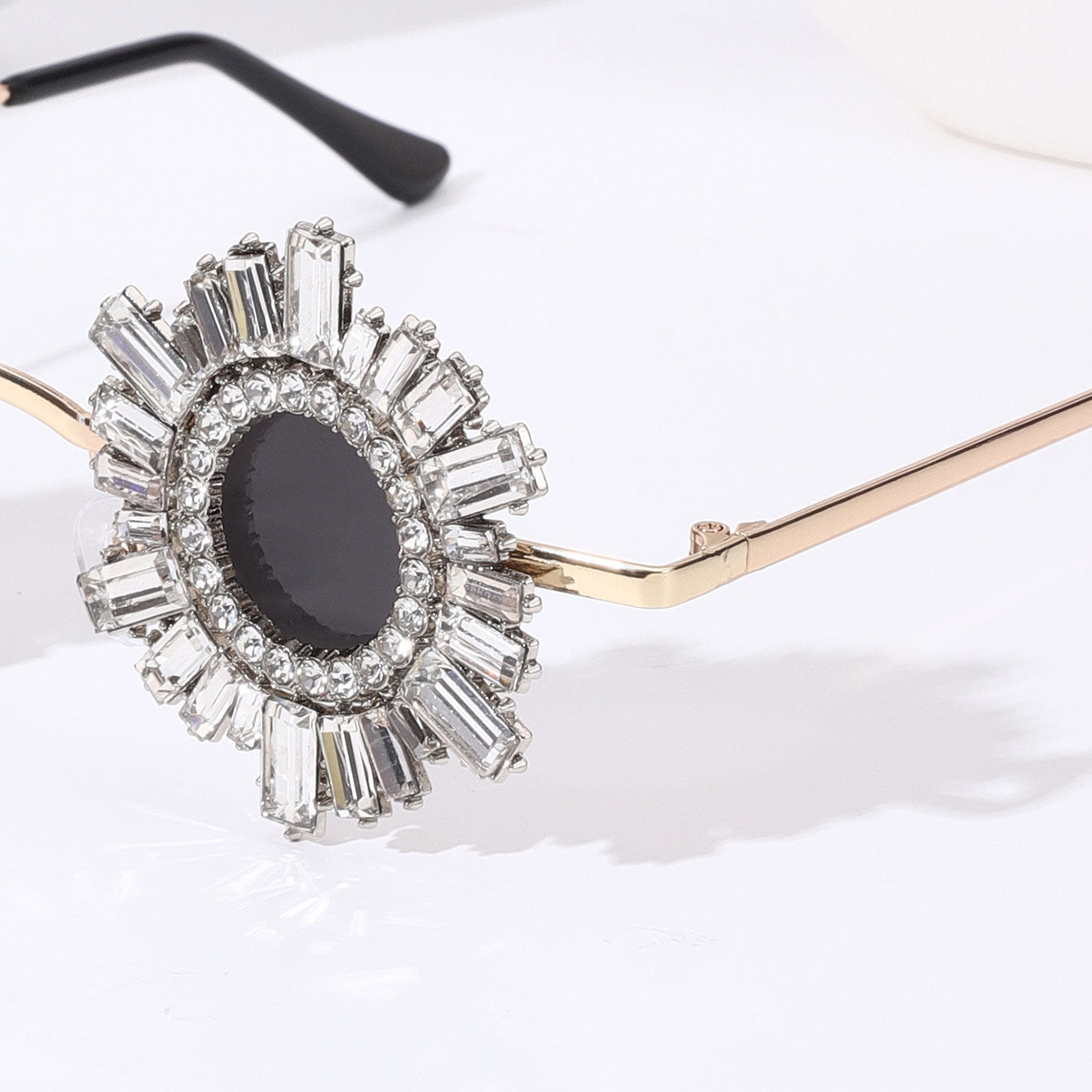 DIAMOND SUNBURST