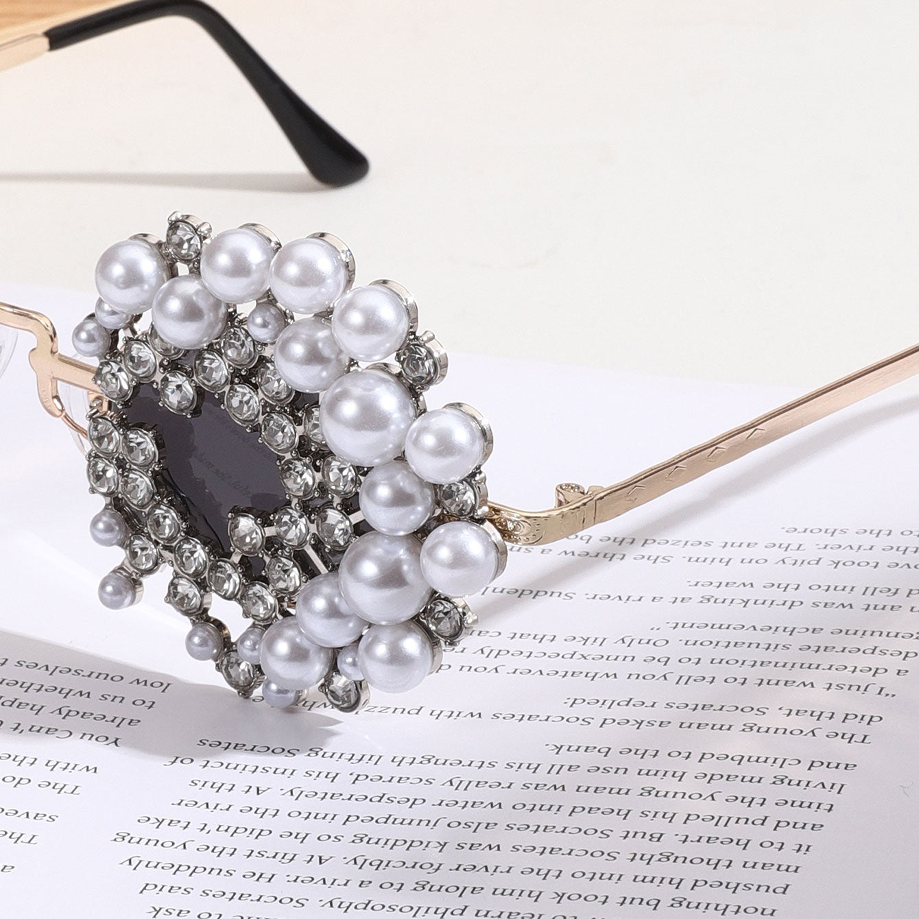 PEARL LUXE